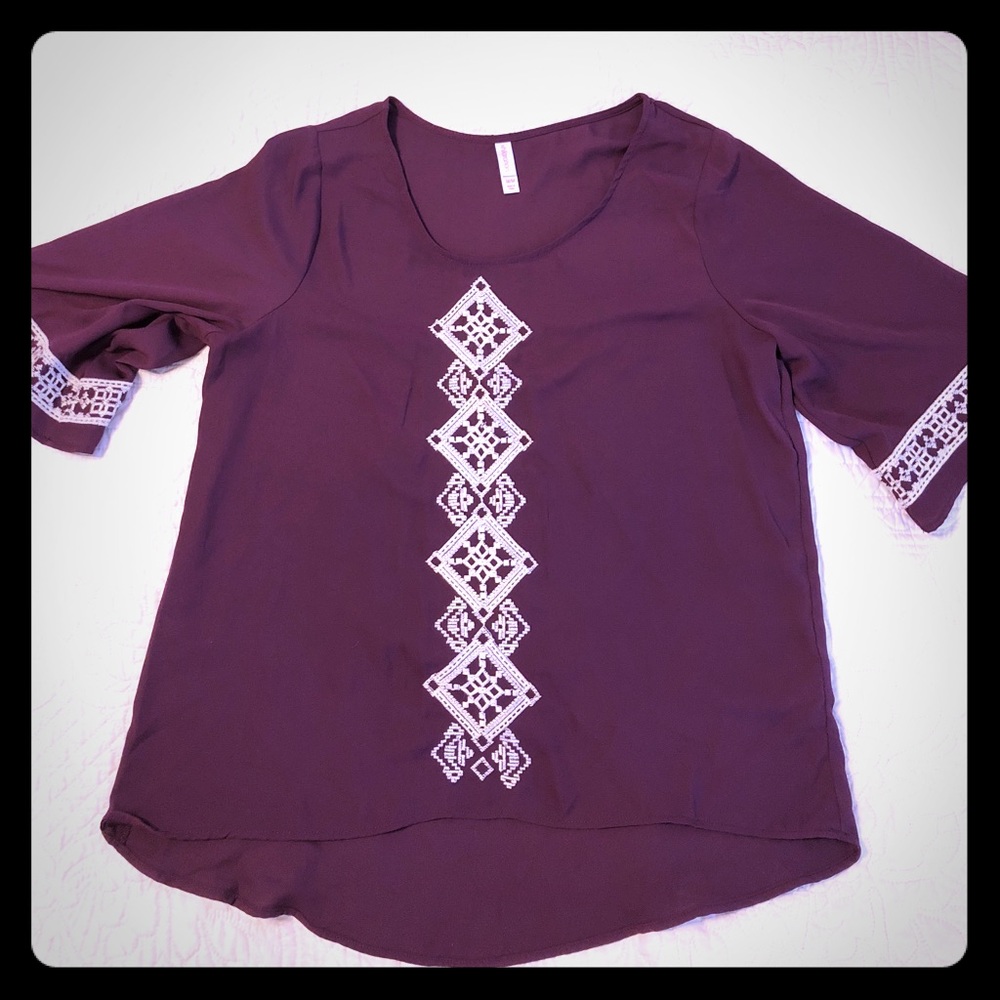 Xhilaration plum hi-low shirt